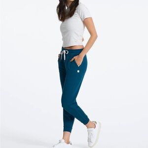 Vuori Performance Jogger Cosmo Heather Teal women’s size large